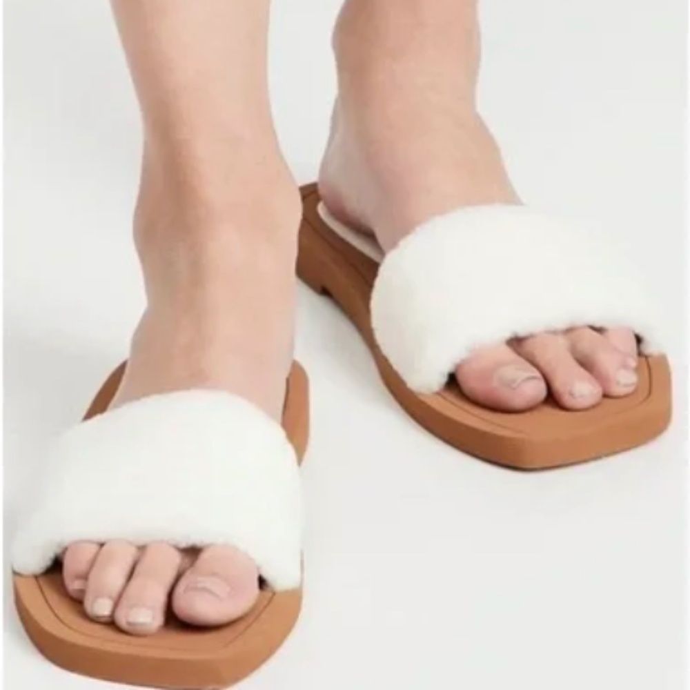 STUART WEITZMAN Cammy Shearling-Strap Slide Sandals